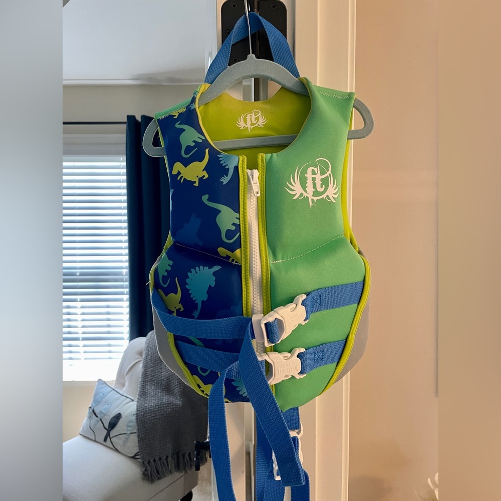 Child Full Throttle Rapid Dry Life Jacket (33-55 lbs)
